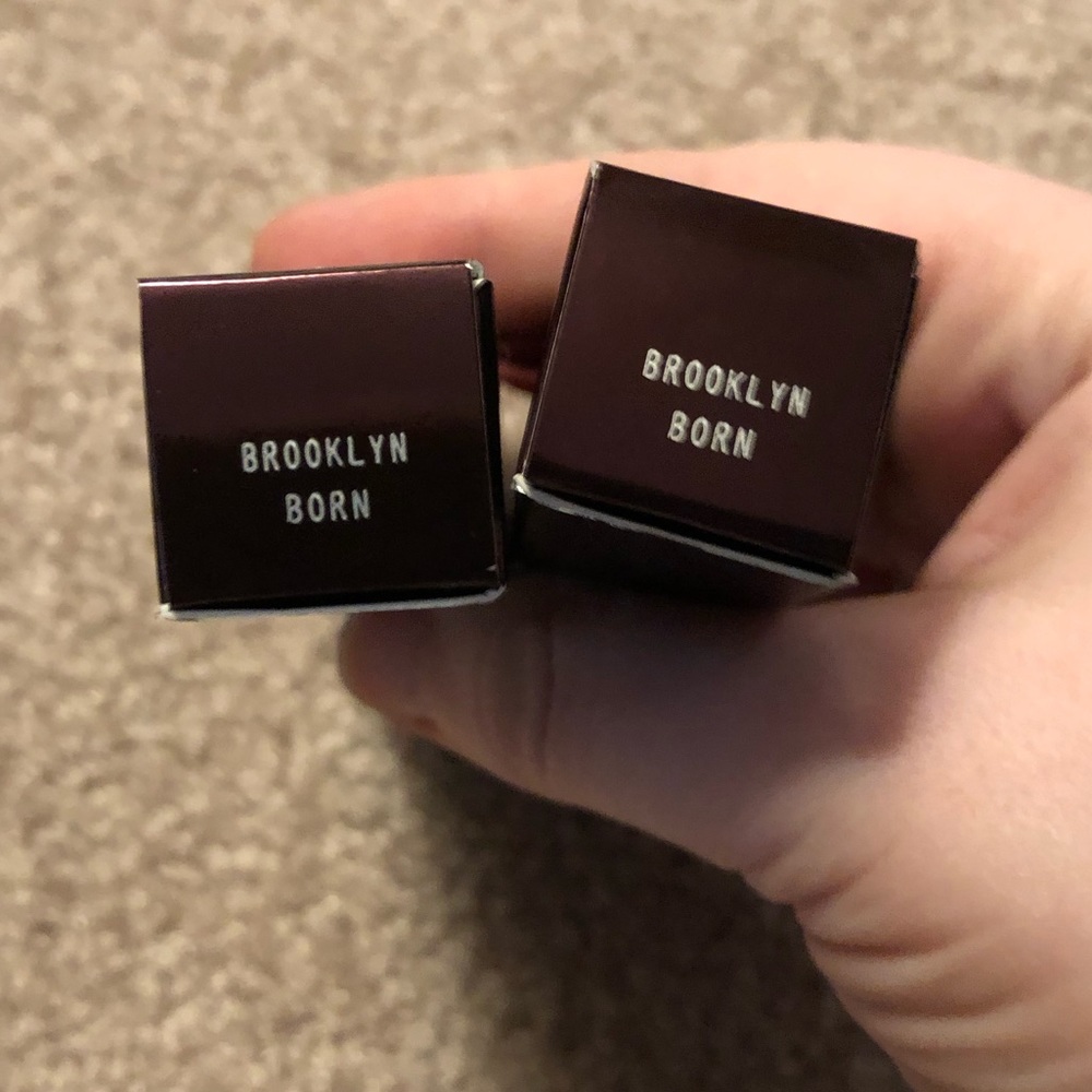 MAC Limited Edition Aaliyah Lip Glosses - Picture 3 of 5